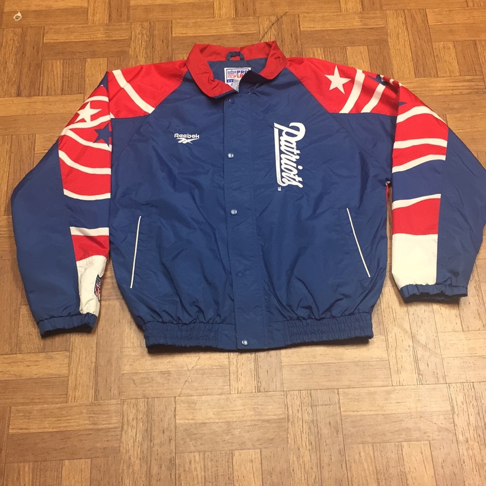 Vintage Reebok New England Patriots Windbreaker